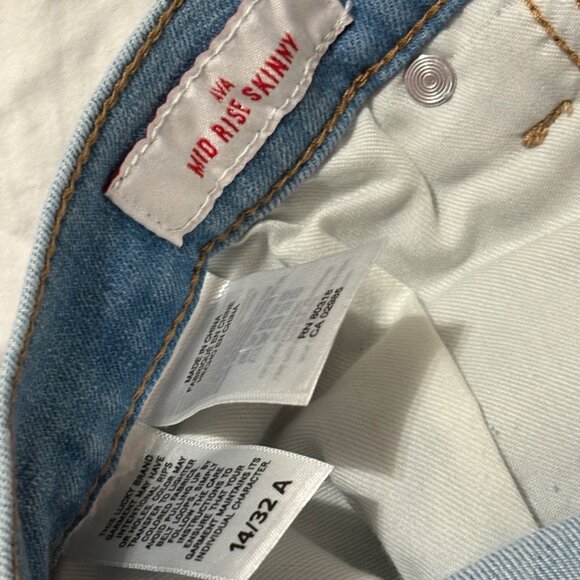 Like New Lucky Brand Mid Rise Skinny Jeans Light Wash Denim Frayed Hem 14 - Picture 7 of 10